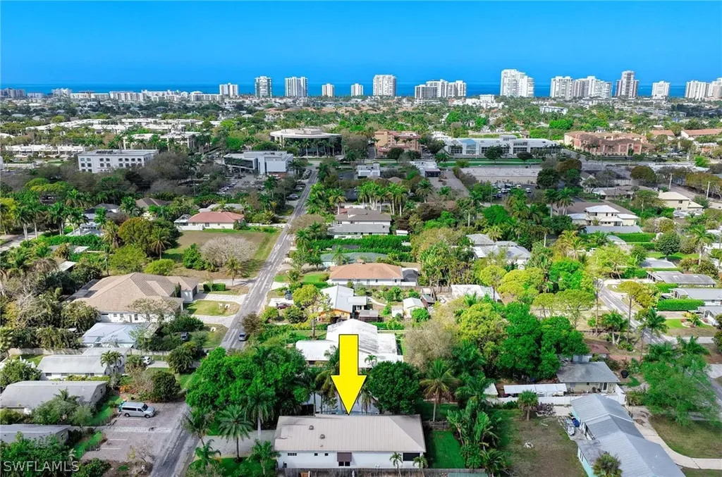 1139 Michigan Avenue Naples FL 34103