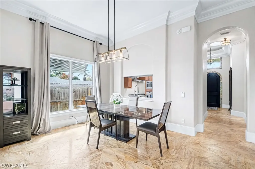 1139 Michigan Avenue Naples FL 34103