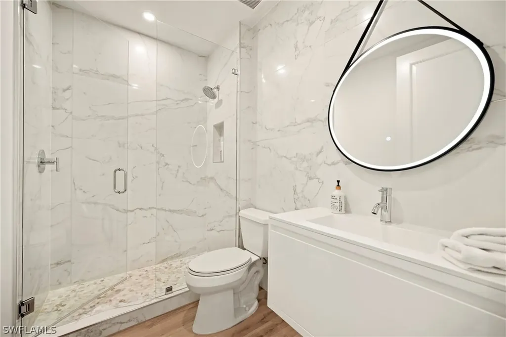 1530 5th Avenue S Naples FL 34102