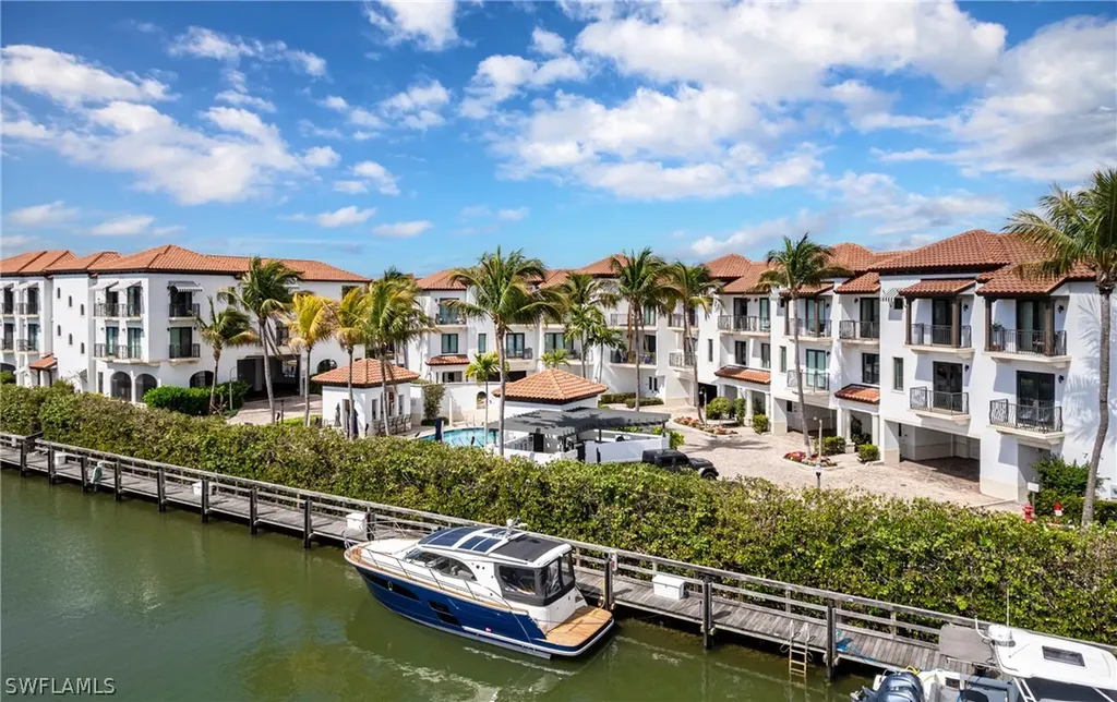 1530 5th Avenue S Naples FL 34102