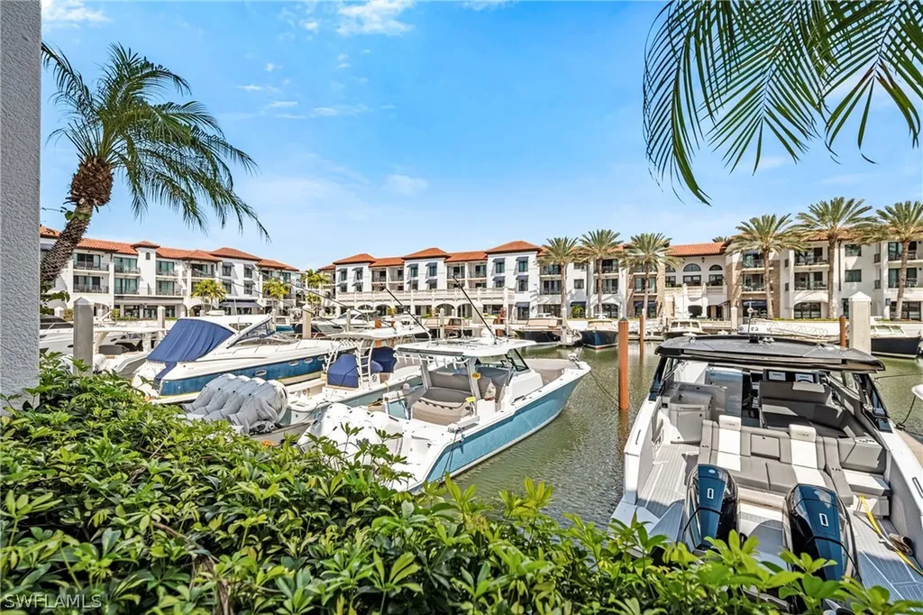 1530 5th Avenue S Naples FL 34102