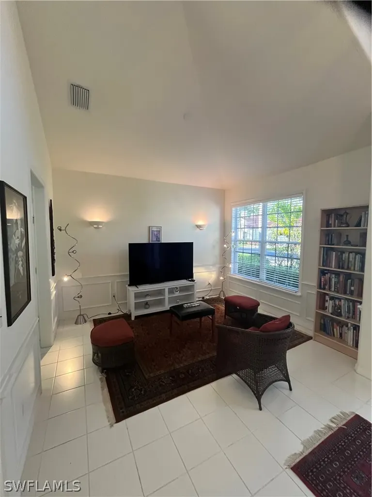 8824 Ventura Way Naples FL 34109