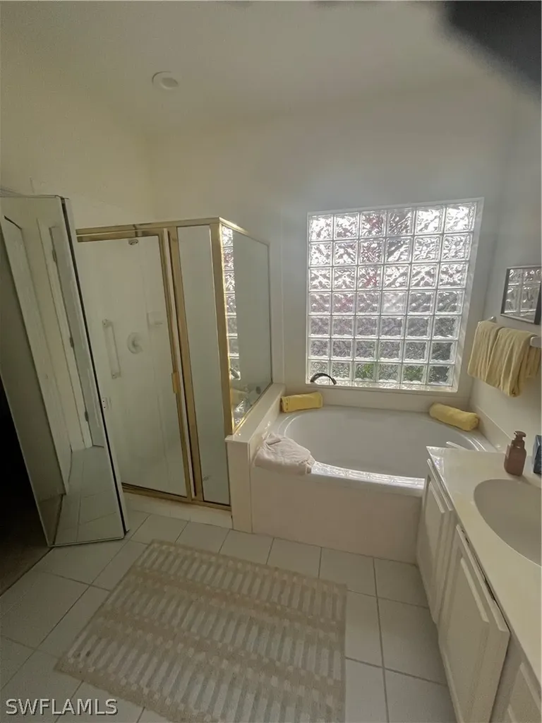 8824 Ventura Way Naples FL 34109