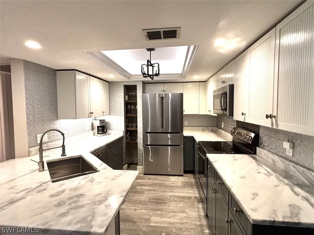 636 Wiggins Bay Drive Naples FL 34110