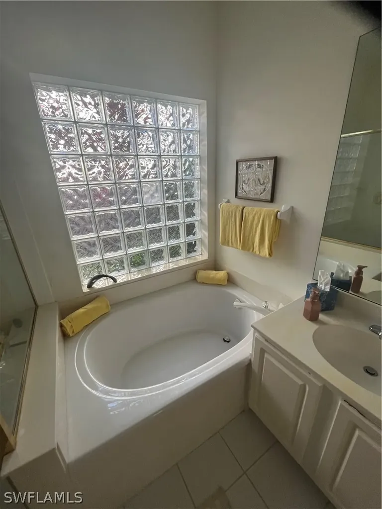 8824 Ventura Way Naples FL 34109