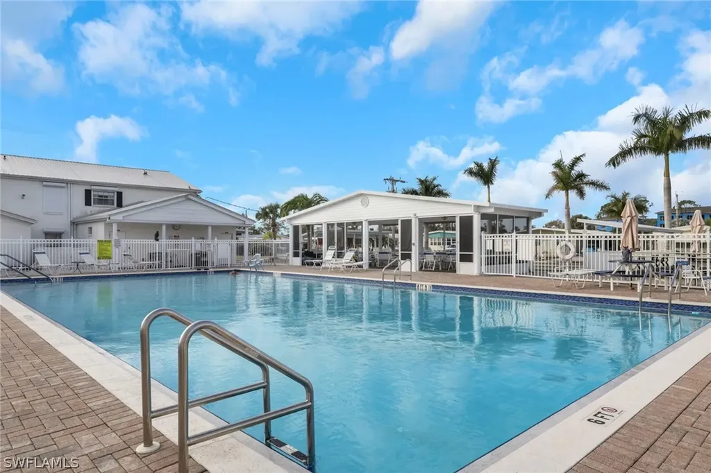 18 Carriage Lane North Fort Myers FL 33917