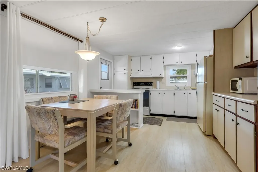 18 Carriage Lane North Fort Myers FL 33917