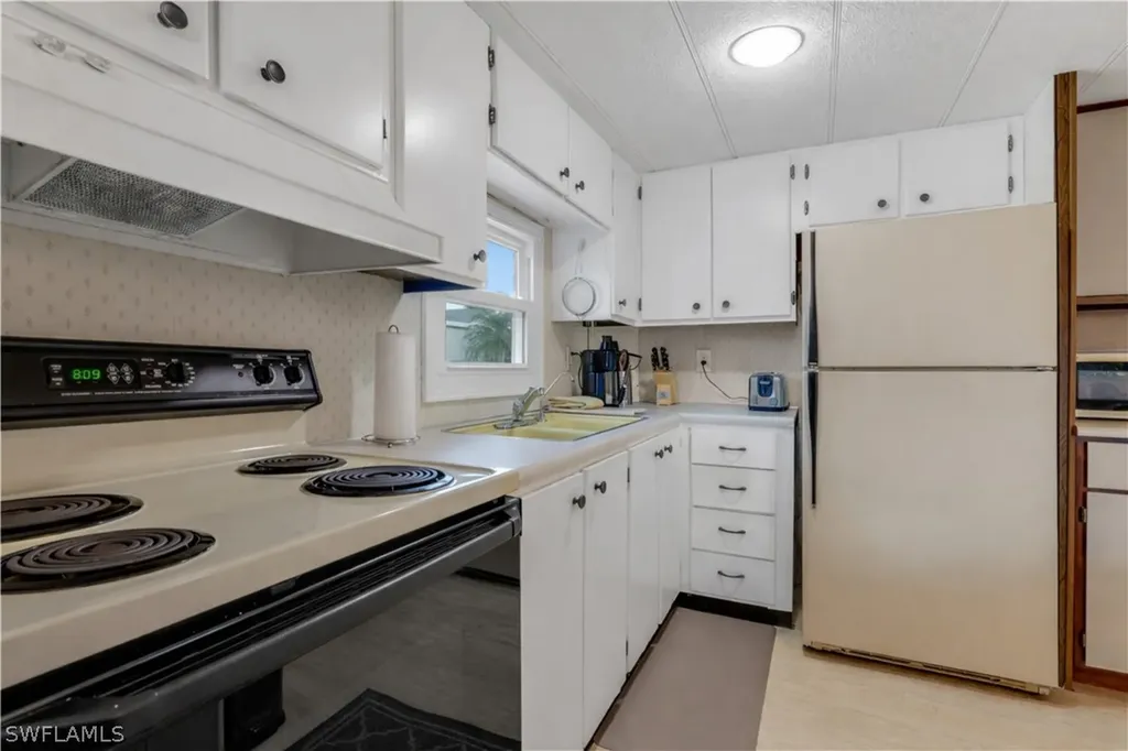 18 Carriage Lane North Fort Myers FL 33917