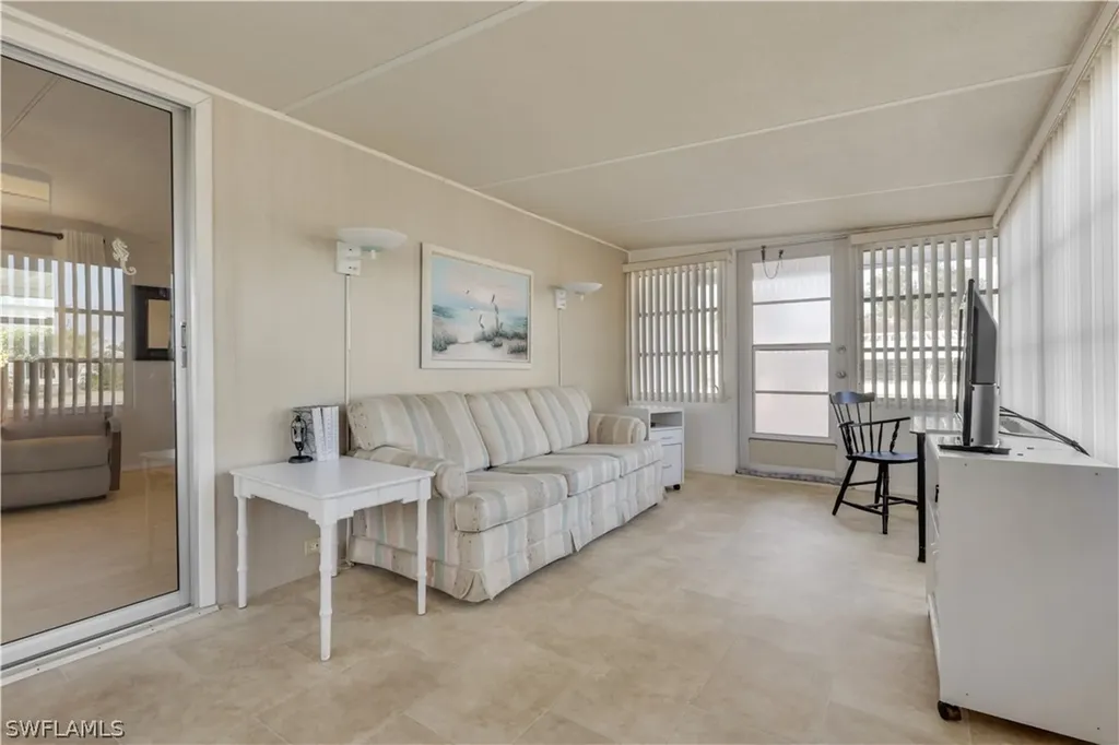 18 Carriage Lane North Fort Myers FL 33917