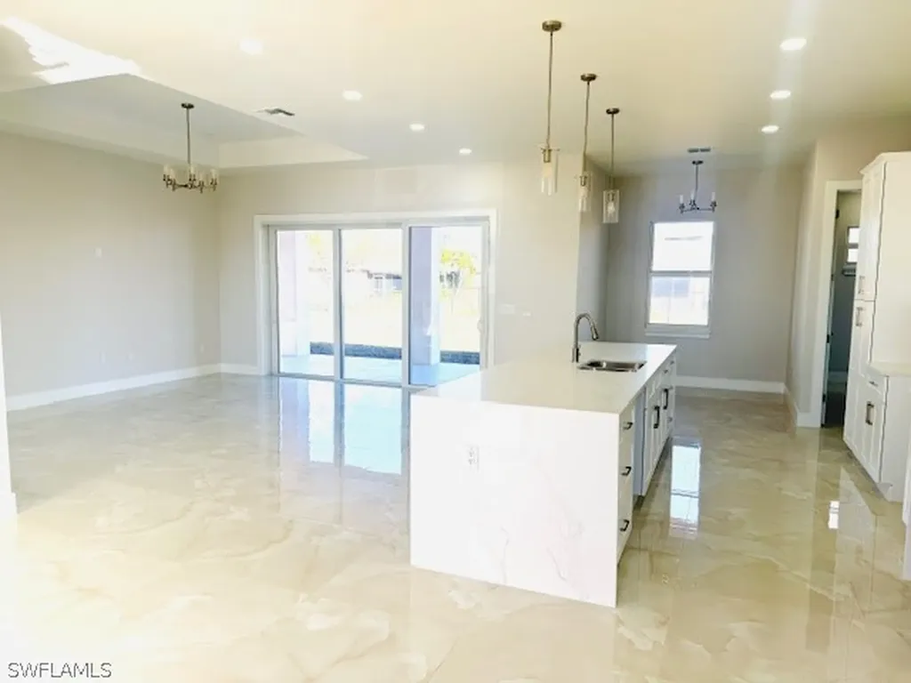 2117 NW 16th Place Cape Coral FL 33993