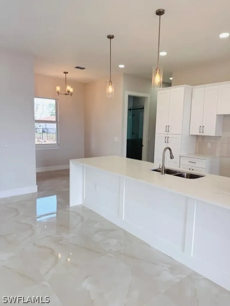 2117 NW 16th Place Cape Coral FL 33993