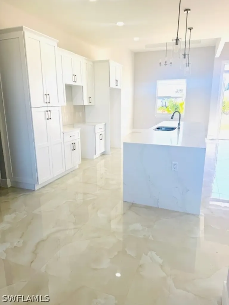 2117 NW 16th Place Cape Coral FL 33993