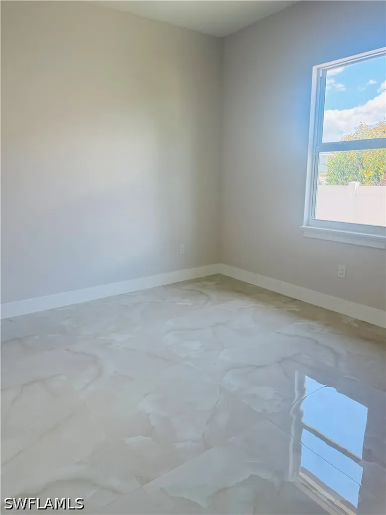 2117 NW 16th Place Cape Coral FL 33993