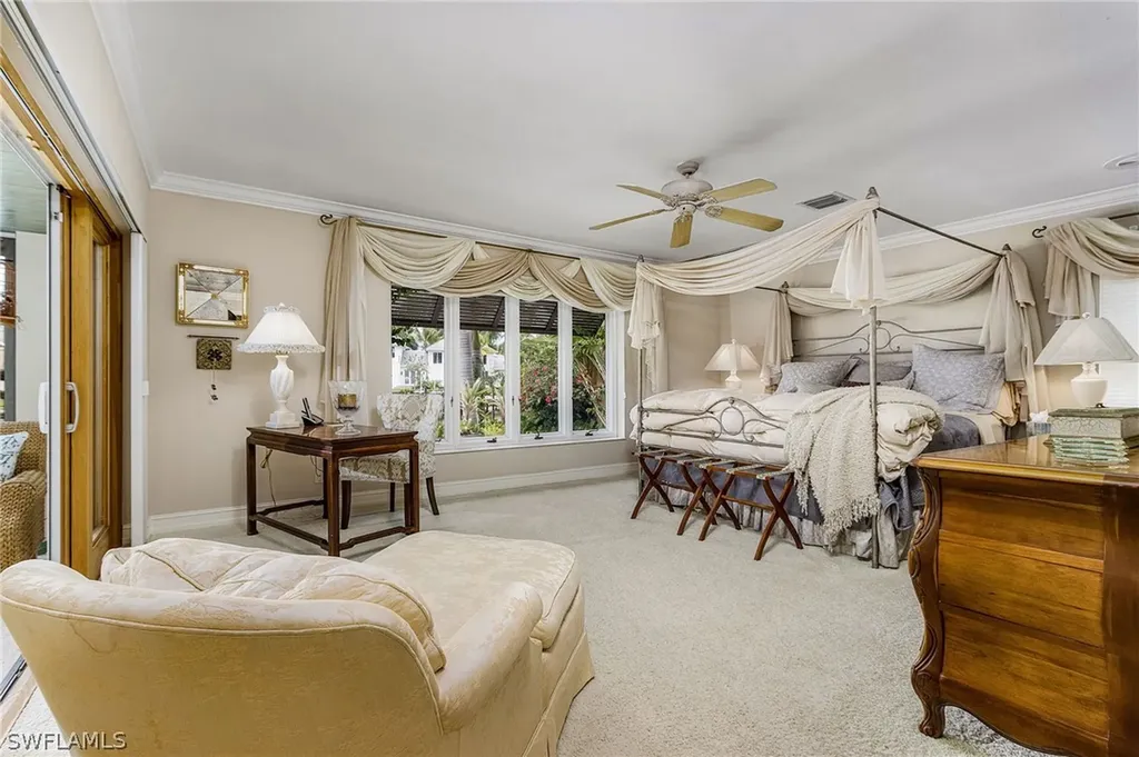 950 Galleon Drive Naples FL 34102