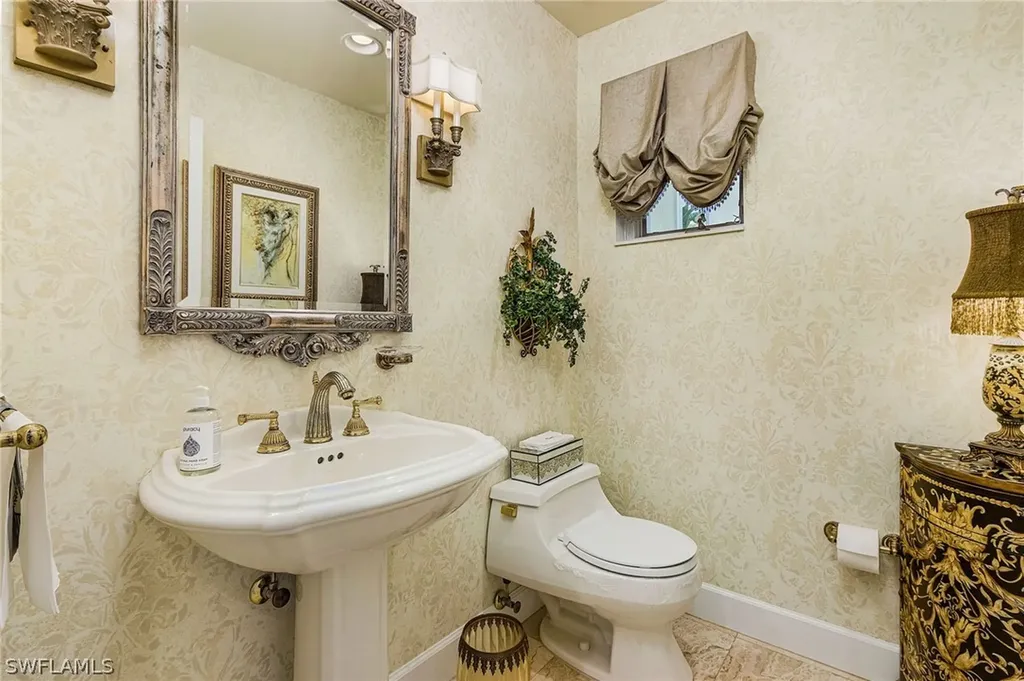 950 Galleon Drive Naples FL 34102