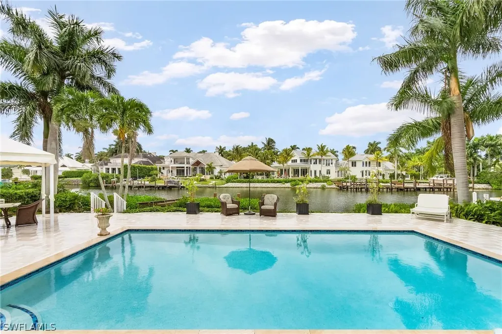 950 Galleon Drive Naples FL 34102
