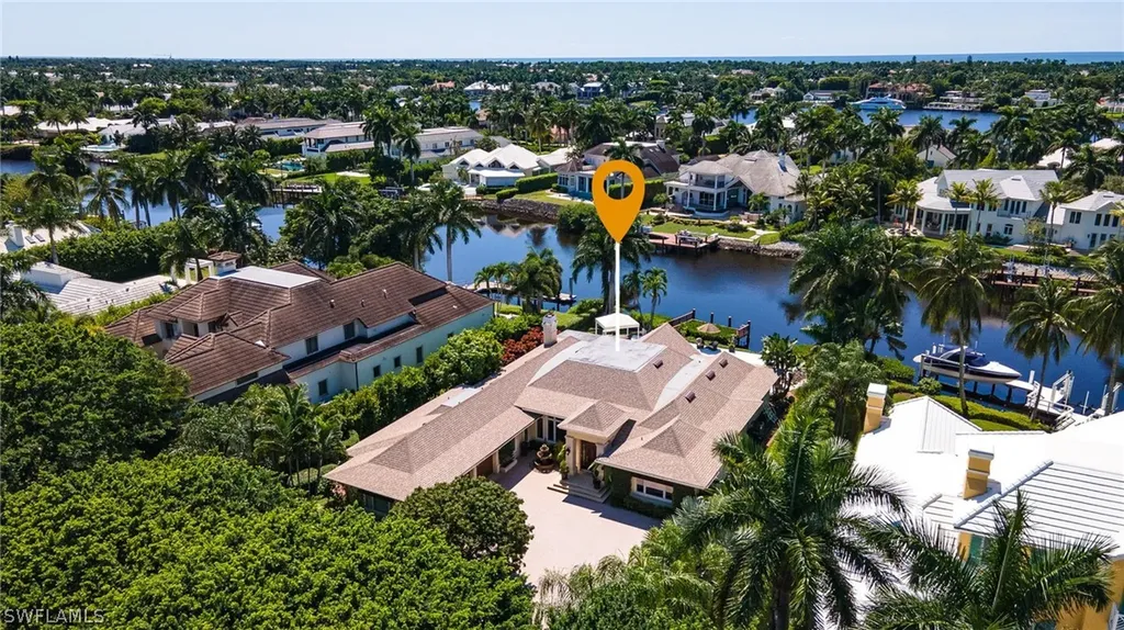 950 Galleon Drive Naples FL 34102