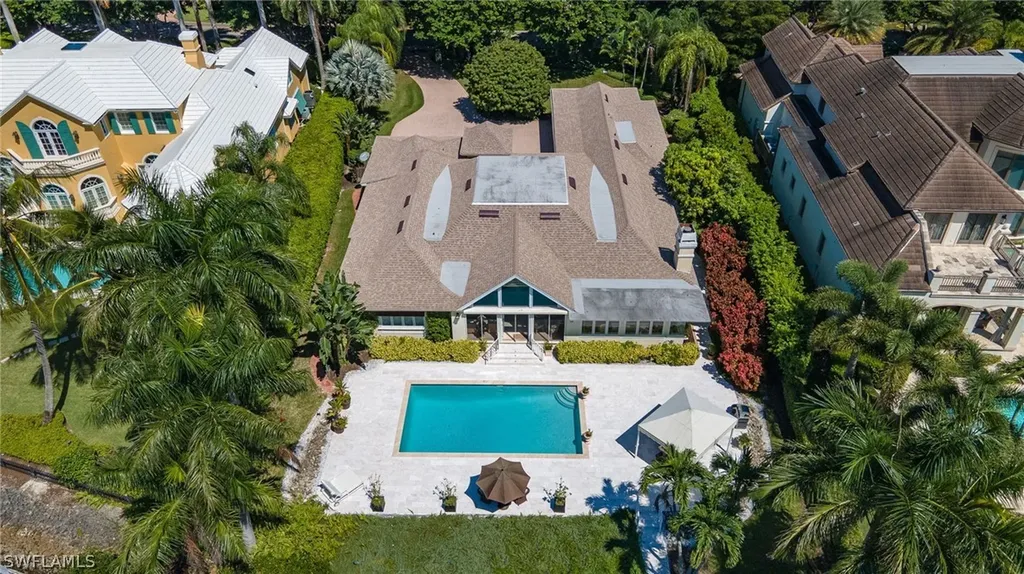 950 Galleon Drive Naples FL 34102