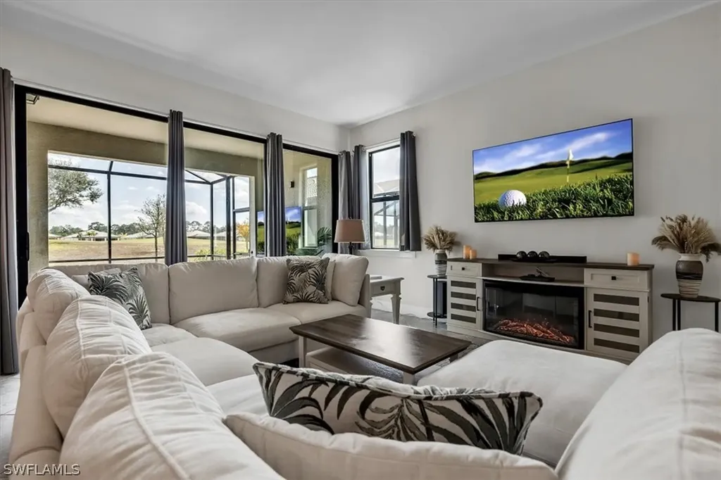 3032 Walnut Grove Lane Alva FL 33920