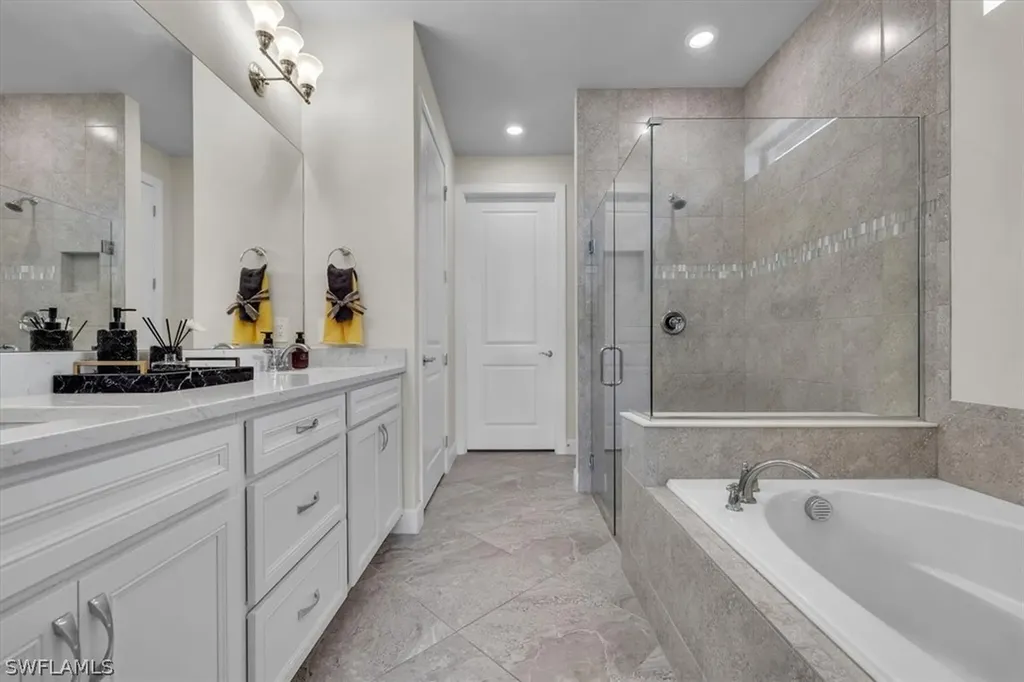 3032 Walnut Grove Lane Alva FL 33920