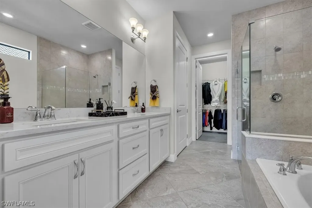 3032 Walnut Grove Lane Alva FL 33920