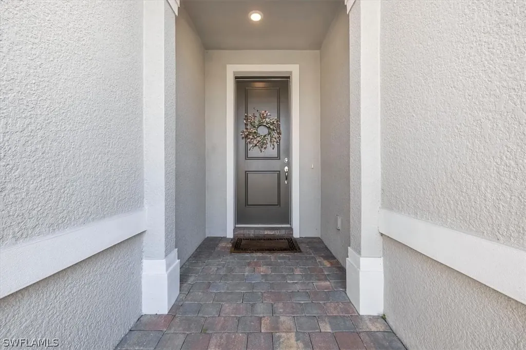 3032 Walnut Grove Lane Alva FL 33920