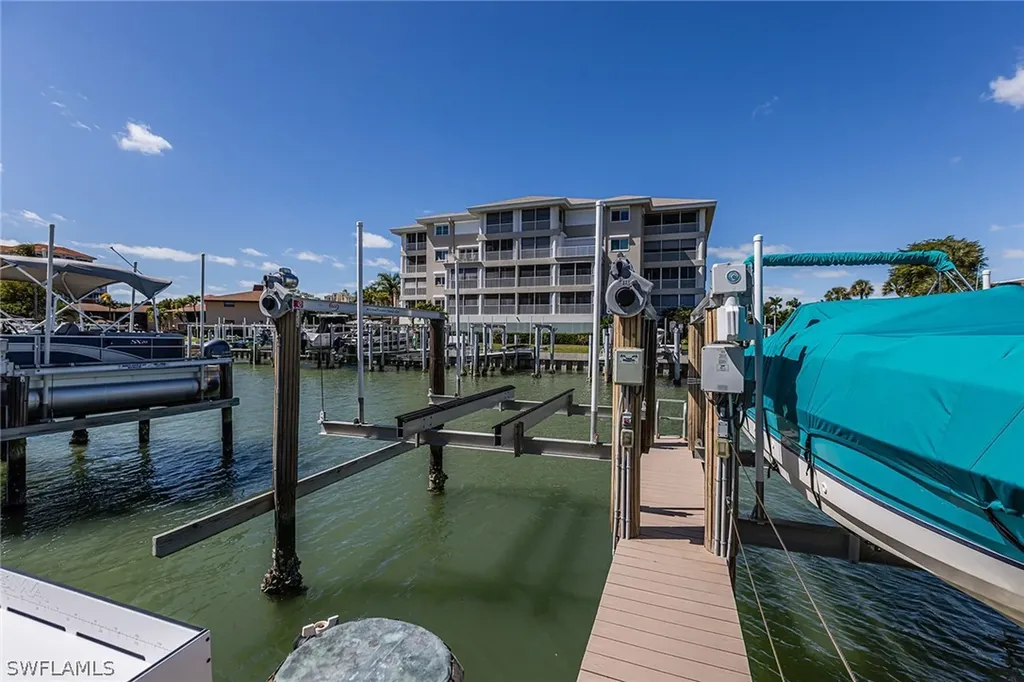 908 Collier Court Marco Island FL 34145