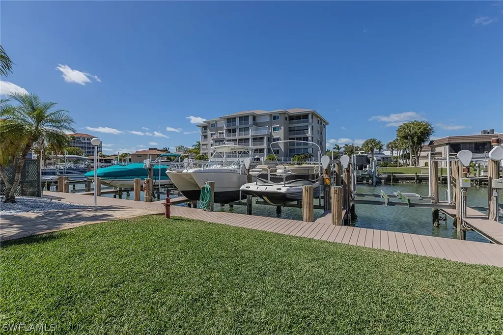 908 Collier Court Marco Island FL 34145