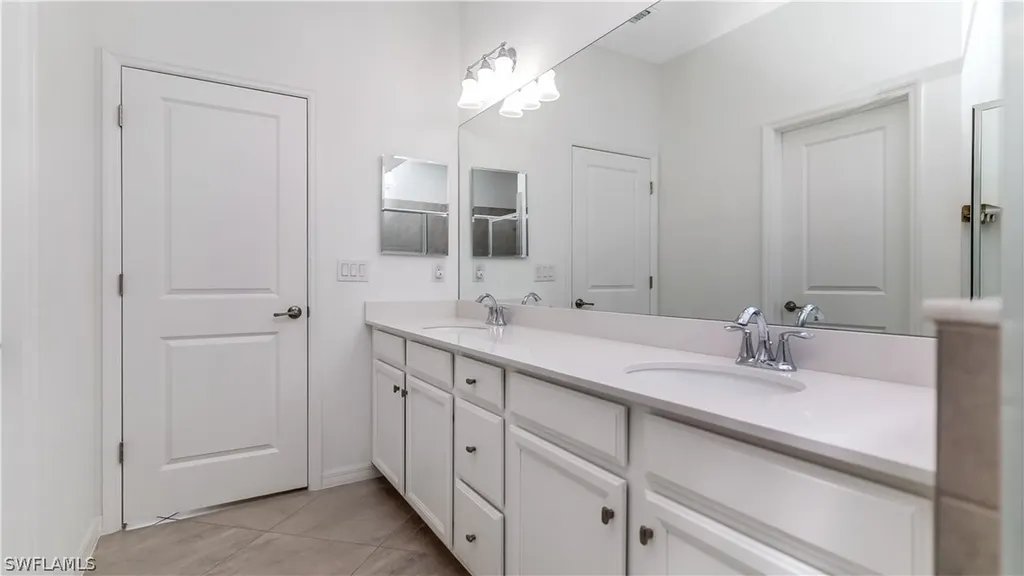 2425 Orchard Street Naples FL 34120