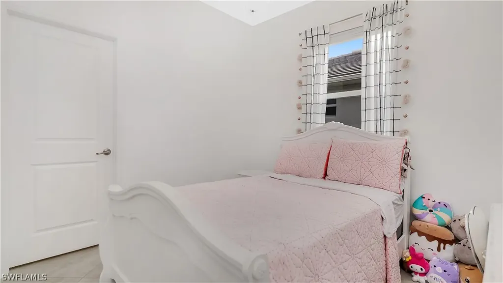 2425 Orchard Street Naples FL 34120