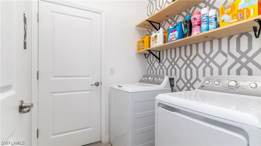 2425 Orchard Street Naples FL 34120