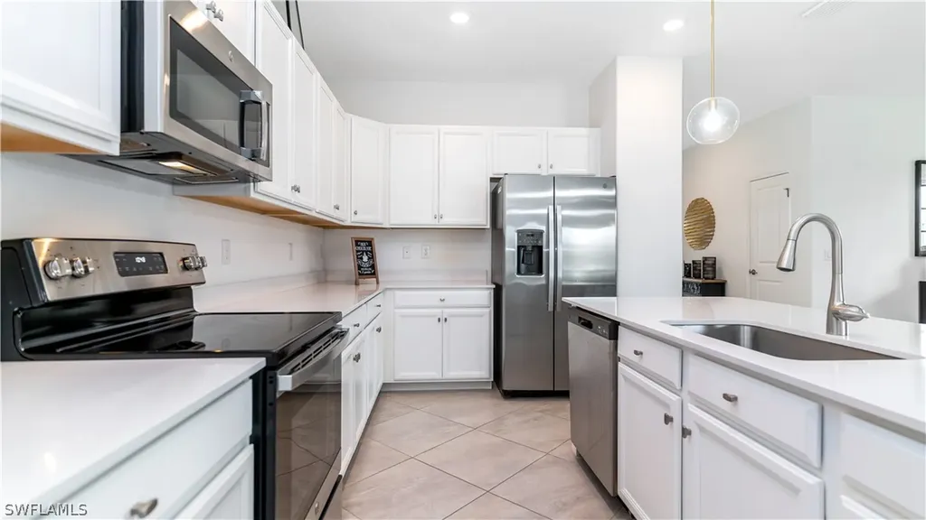 2425 Orchard Street Naples FL 34120