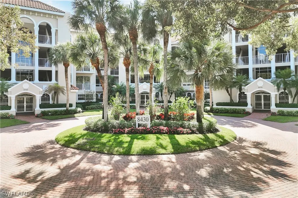 8430 Abbington Circle Naples FL 34108