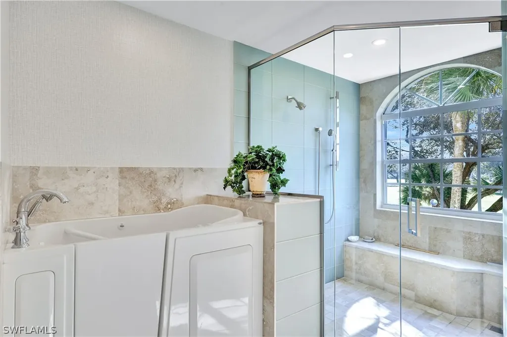 8430 Abbington Circle Naples FL 34108