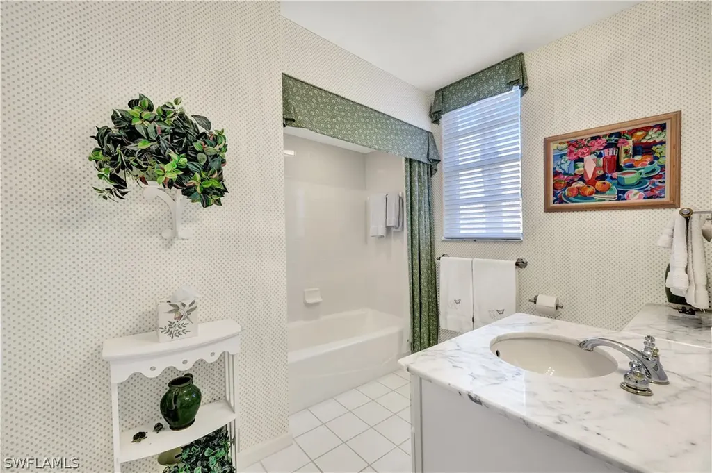 8430 Abbington Circle Naples FL 34108