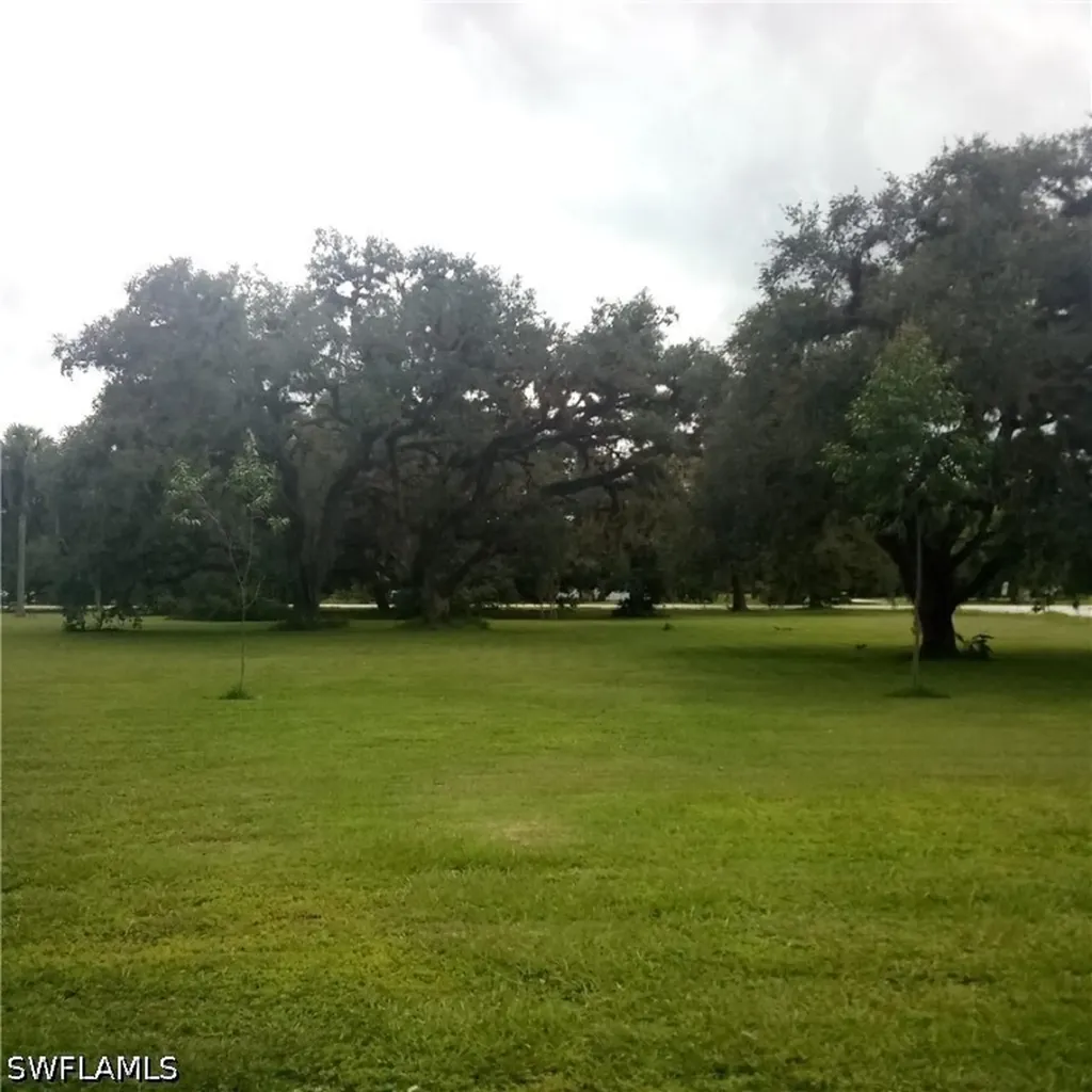 371 N Riverview Street Labelle FL 33935