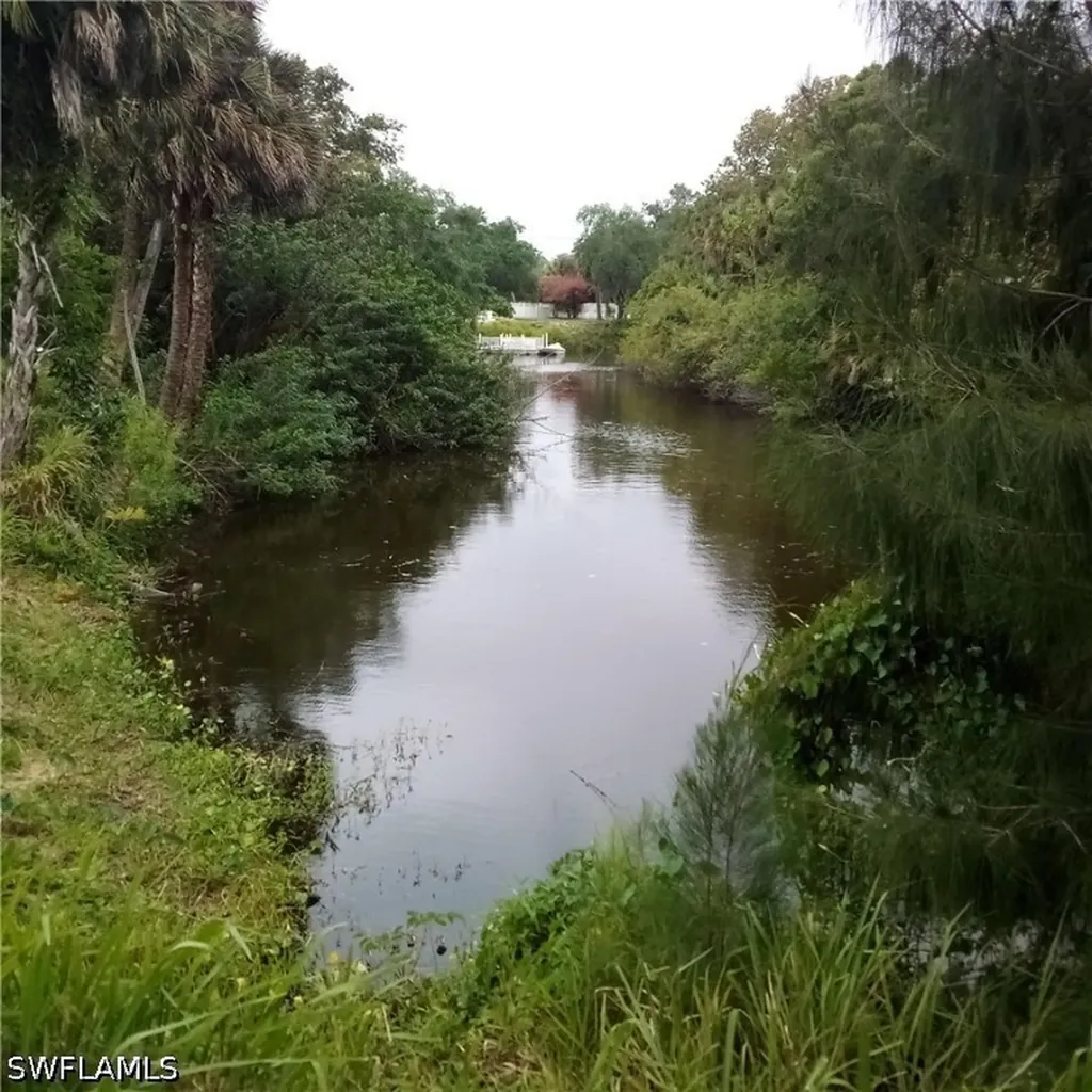 371 N Riverview Street Labelle FL 33935