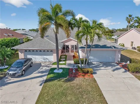 441 Saint Andrews Boulevard