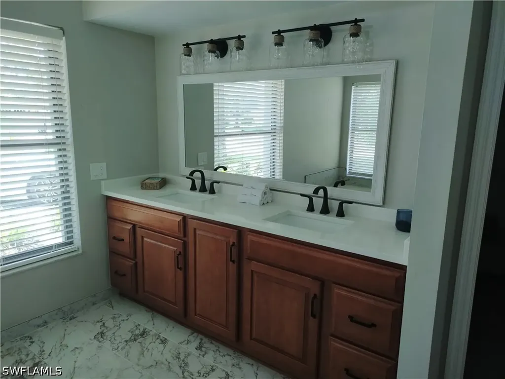 28380 Winthrop Circle Bonita Springs FL 34134