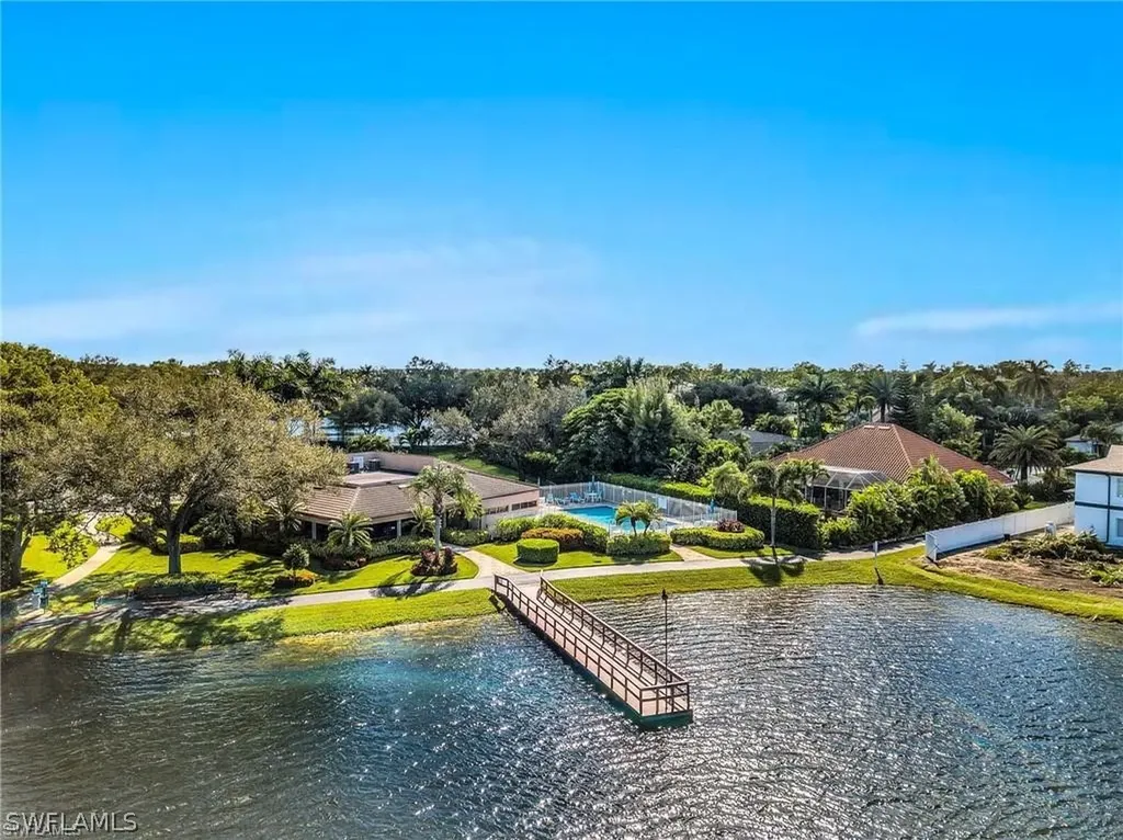 727 Warwick Place Naples FL 34104