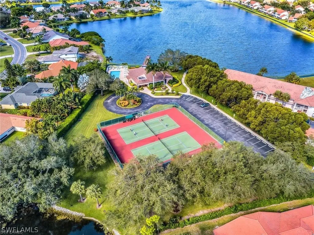727 Warwick Place Naples FL 34104