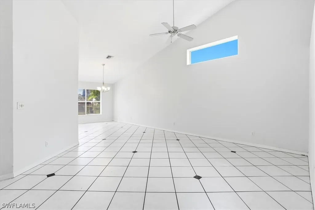 727 Warwick Place Naples FL 34104