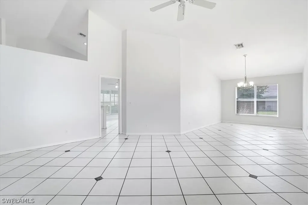 727 Warwick Place Naples FL 34104