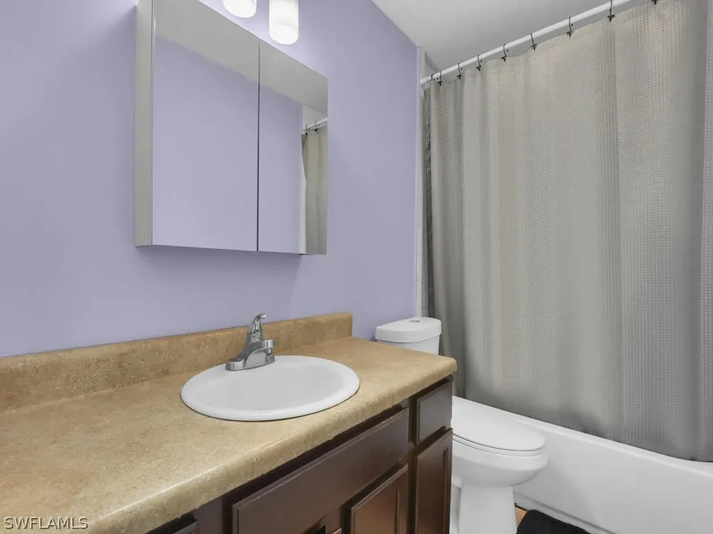 4913 22nd Place SW Naples FL 34116
