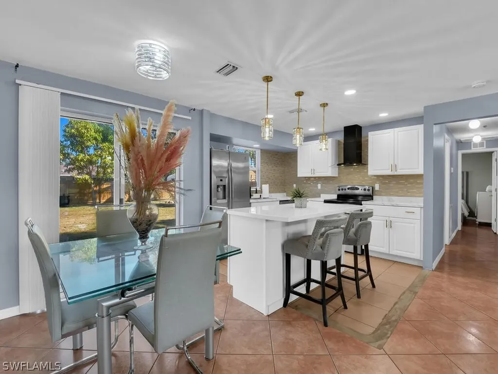 4913 22nd Place SW Naples FL 34116