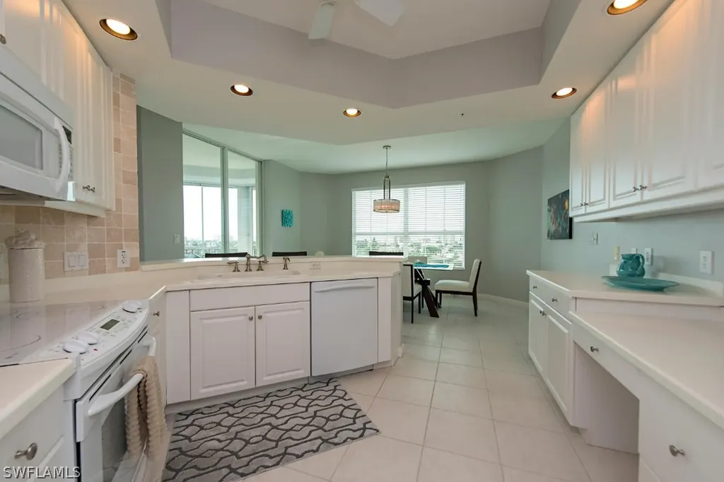 300 Dunes Boulevard Naples FL 34110