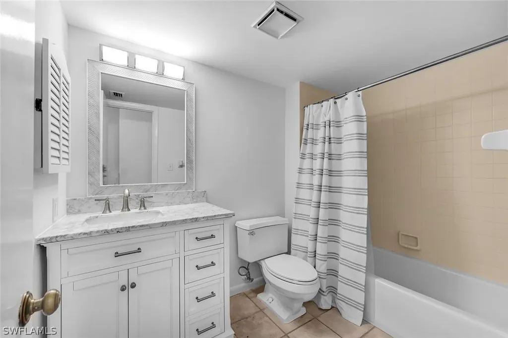 3200 Binnacle Drive Naples FL 34103