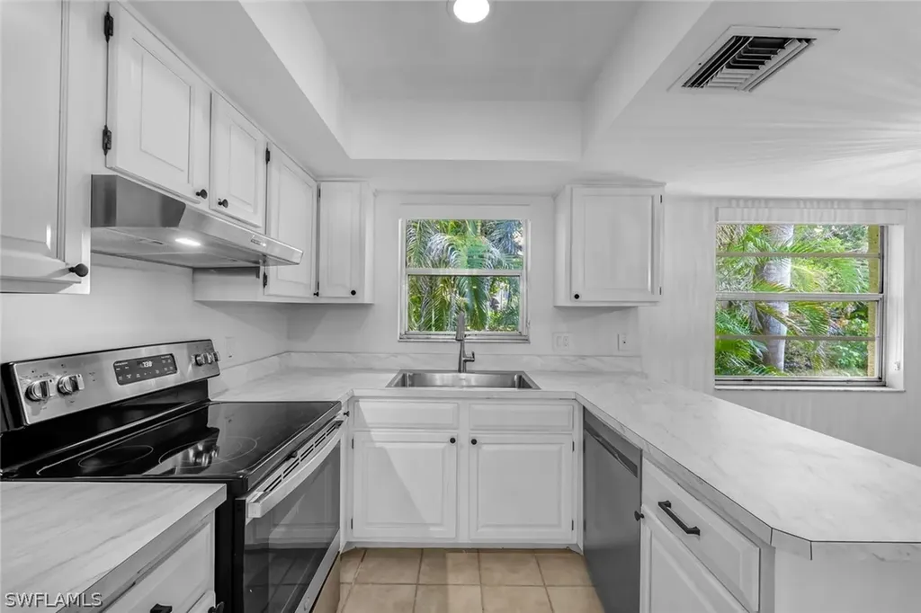 3200 Binnacle Drive Naples FL 34103
