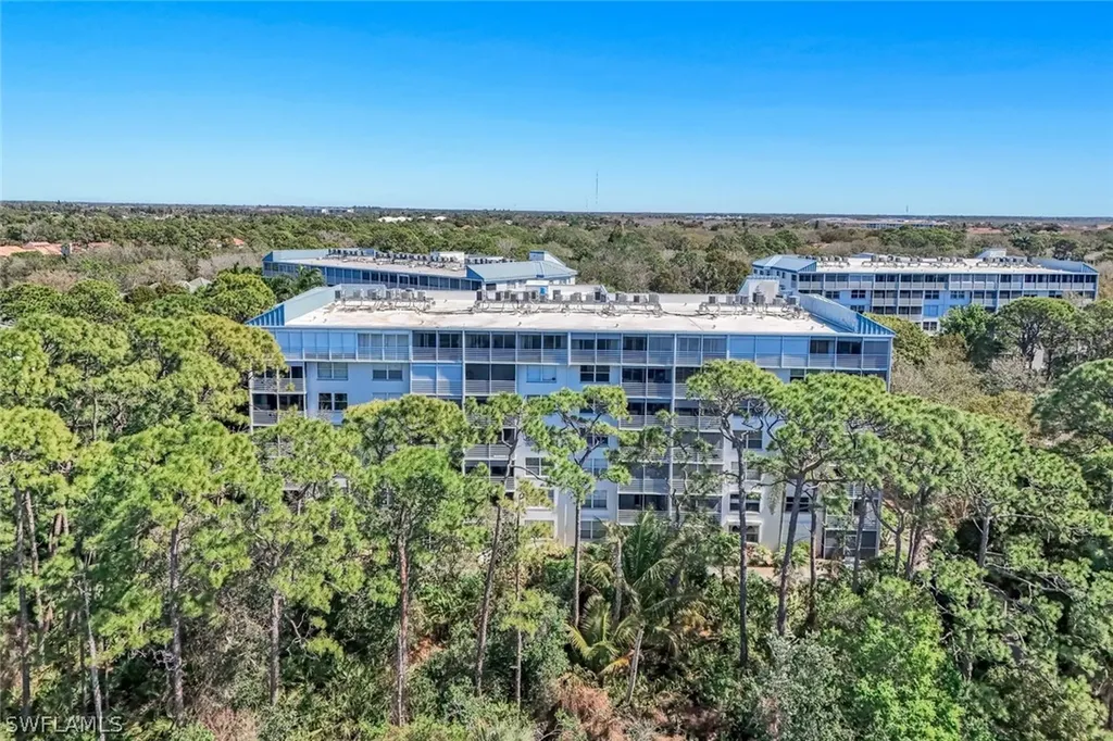270 Naples Cove Drive Naples FL 34110