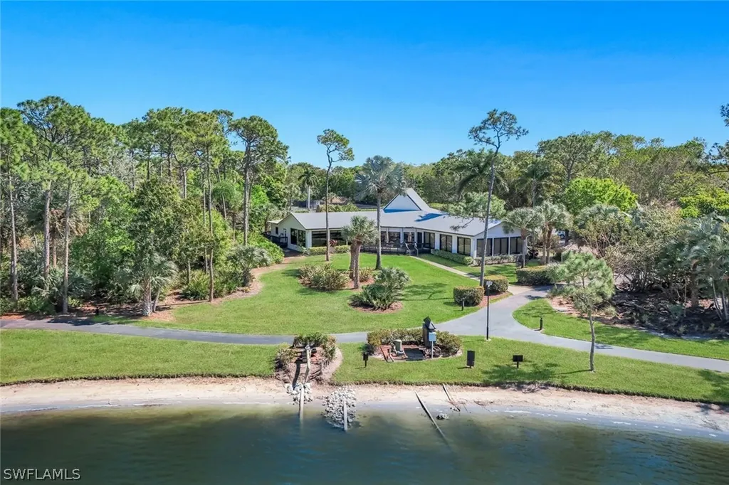 270 Naples Cove Drive Naples FL 34110